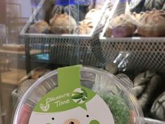 -顶东面包花园·生日蛋糕(世博店)