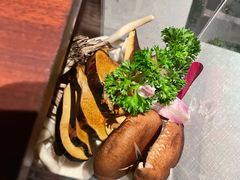 -左庭右院鲜牛肉火锅黑金店(陆家嘴中心店)