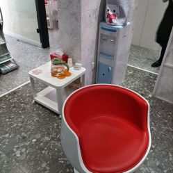 -咪咪专业脱毛连锁机构