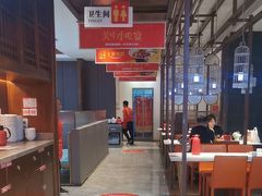 -阿瓦山寨·湘菜现炒·剁椒鱼头王(咸阳总店)