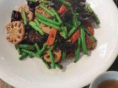 杭椒豆角藕片黑木耳-猪肉婆私房菜(容桂总店)
