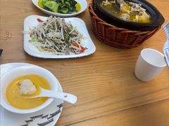 -品鲜村农家菜·阳澄湖大闸蟹(总店)
