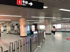 -上海体育馆(地铁站)