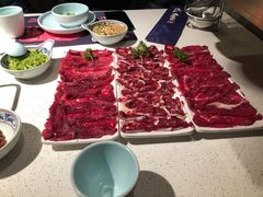 -牛村来人潮汕牛肉火锅(西单店)