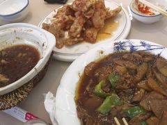 -老码头黑皮肘子锅包肉熏酱水饺(文政街店)