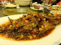 干烧桂鱼-鸿宾楼-鸿宾楼(展览馆路店)