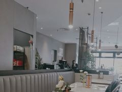 -必胜客(漕宝路店)