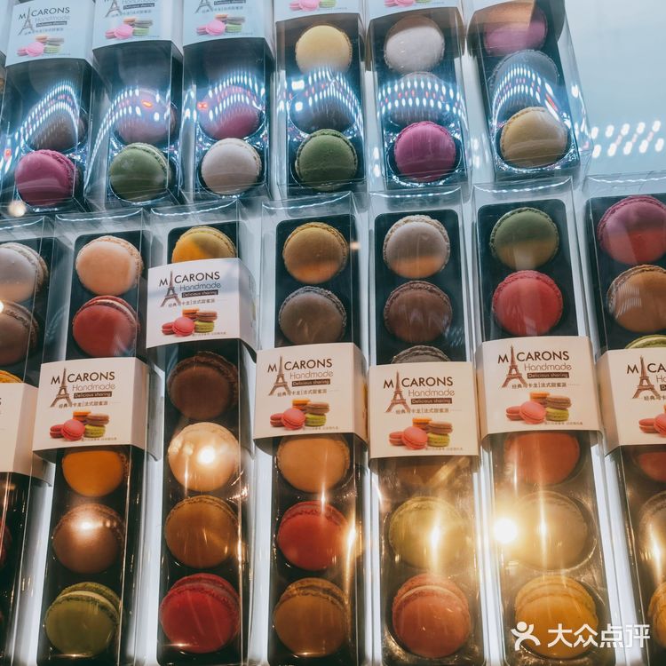 宝安中心壹方城超火爆蛋挞-黛汀烘焙[糖果]深圳蛋挞天花板！