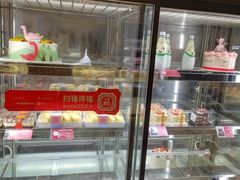 面包甜点陈列柜-味多美(民星路店)