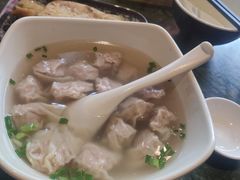 特色鸡肉馄饨-四宜糕团店(南大街店)