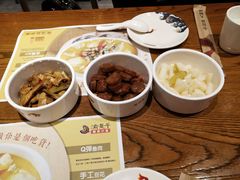 -渝是乎川渝小炒(新世界百货望京店)