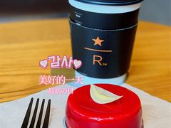 -星巴克臻选(上海合生汇1F店)