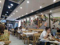 大堂-江城燕子大排档(江汉路步行街店)