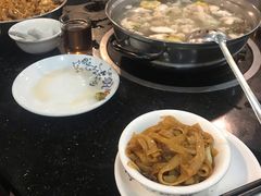 -牛一煲美食(江高店)