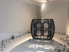 -胶囊画廊