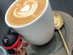 -UNI UNI(环亚凯瑟琳店)