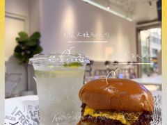 -TRIPS BURGER(大钟寺店)