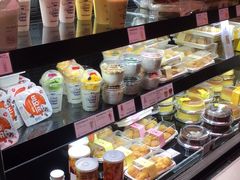 -巴黎贝甜(大宁国际商业广场店)