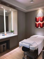 -PE SALON