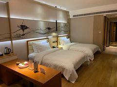 -优逸酒店(柳州窑埠古镇万象城店)