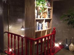 -HIGH FIVE哈福手工汉堡(桂林路店)