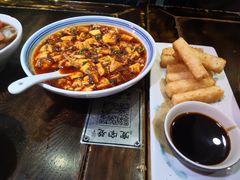 麻婆豆腐盖浇饭-张氏宽窄巷成都名小吃(茂业百货华强北店)