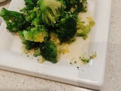 -香港新发烧腊茶餐厅(书城店)