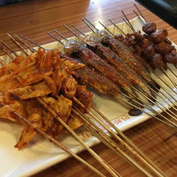 阿郎烧烤餐厅(紫园店)-"总体还可以吧,店面比较大,上下两层,.