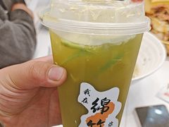 -休记光头香辣蟹干锅(绵竹店)