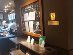 -星巴克臻选(南京金茂览秀城店)