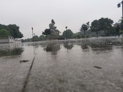 -巴陵广场
