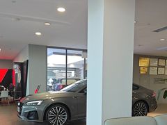 -上海永达奥诚奥迪4S店(申江路店)