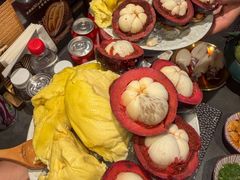 -铭牛烧肉·和牛海鲜自助(高新月牙湖店)