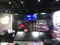 -ROG玩家国度(美罗城店)