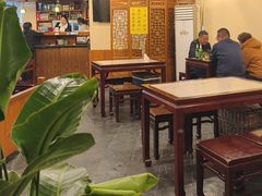 -嘉丰湘菜馆(芳群园店)