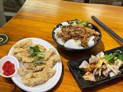 台式炸猪排-大三元台湾鲁肉饭(沙井新桥店)