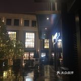 发展时间更加久吧，不过嘉里中心也是可以常去的