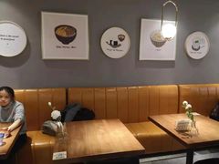 -POKEE VIA&Brunch·维娅(重庆来福士店)