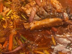 -鸣记脆皮烤鱼·海鲜烤鱼(三八广场店)