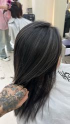 -十六番发型师事务所