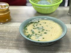 吃完心里美滋滋的咸豆浆-桐香园小笼包(百井坊巷店)