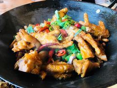 吊锅猪脚煨凤爪-湘聚缘湘菜馆(斜土路店)