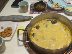 -洪氏嗨捞·猪肚鸡火锅(阳光天地店)