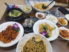 -贵宾庄炸酱面·韩式料理(高区店)