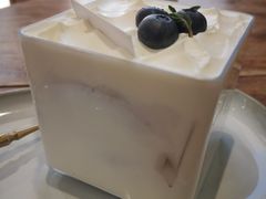 -AHAVA·Fang Baking Studio