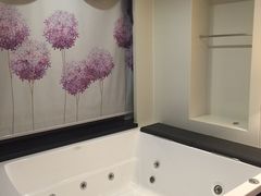 iphone_upload_pic-喜鹊愉家酒店(郑州曼哈顿博览中心地铁站店)