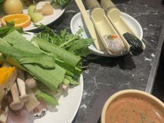 -牛YO寿喜烧·铁板烧和牛火锅自助(市府恒隆店)