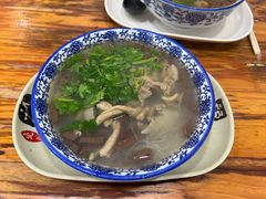 -叶新小吃店(来凤小区总店)