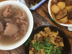 糖醋排骨&nbsp;土豆牛肉&nbsp;笋烧牛肉-雨田饭店(华兴东街店)