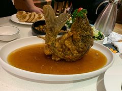 糖醋鲤鱼-闫府私房菜·百年鲁菜(恒隆店)